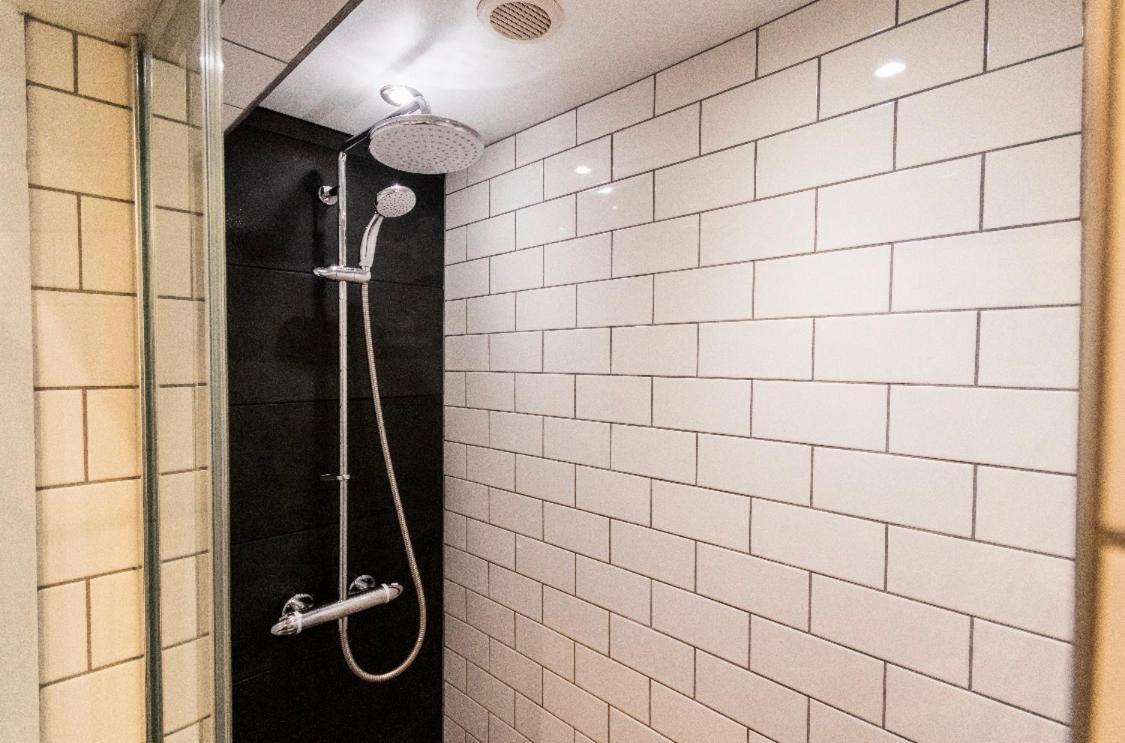 New Town Apartment With Castle View Edinburg Exteriör bild